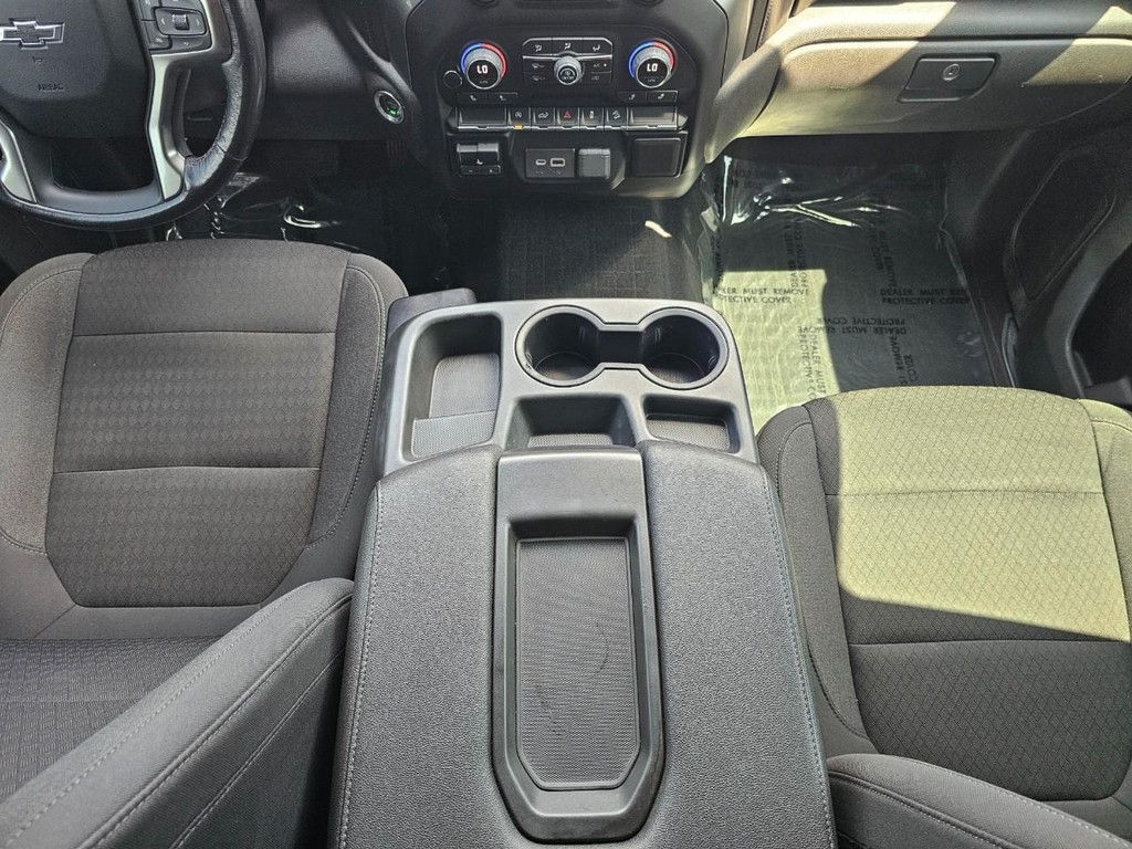 Chevrolet Silverado 1500 Vehicle Full-screen Gallery Image 35