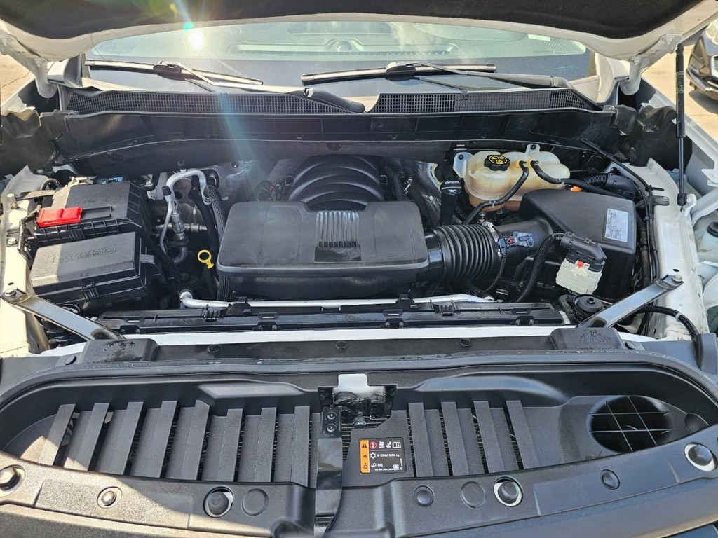 Chevrolet Silverado 1500 Vehicle Full-screen Gallery Image 38