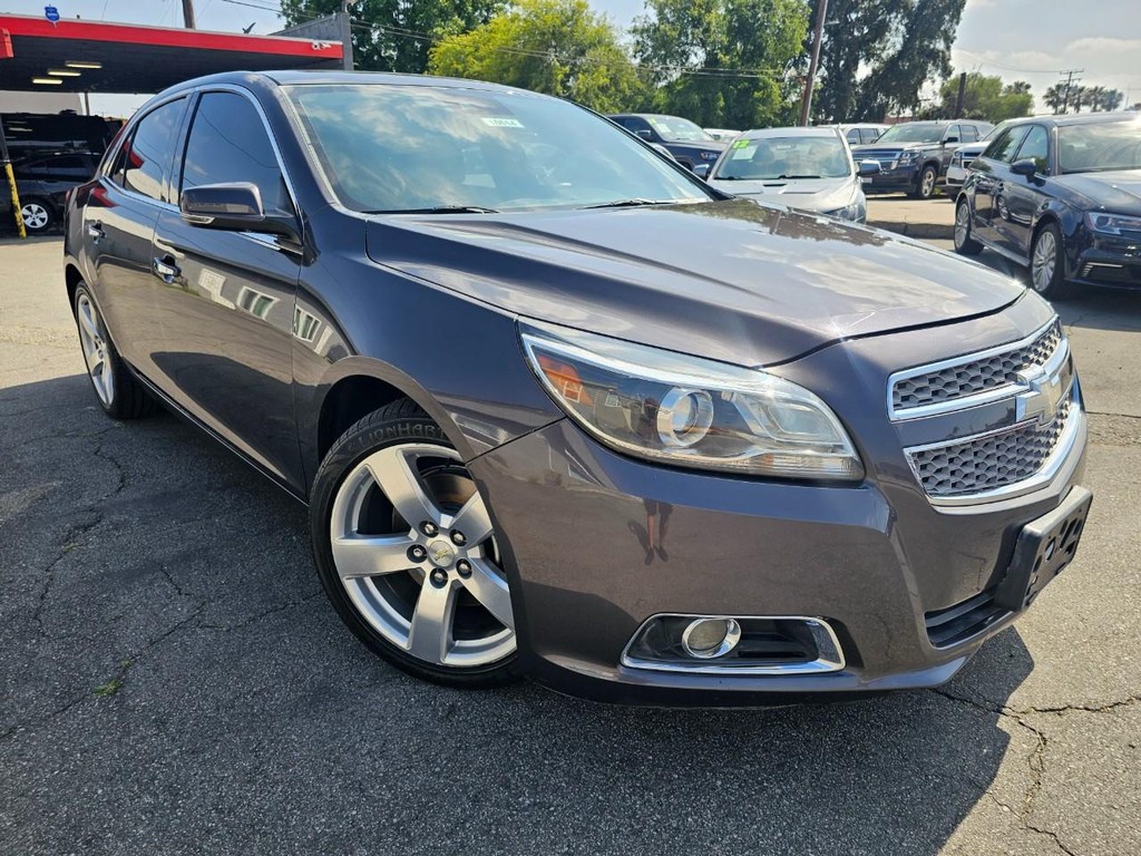 Chevrolet Malibu Vehicle Full-screen Gallery Image 8