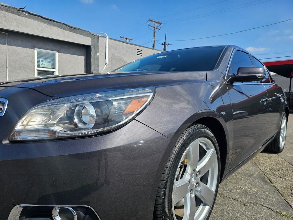 Chevrolet Malibu Vehicle Full-screen Gallery Image 11