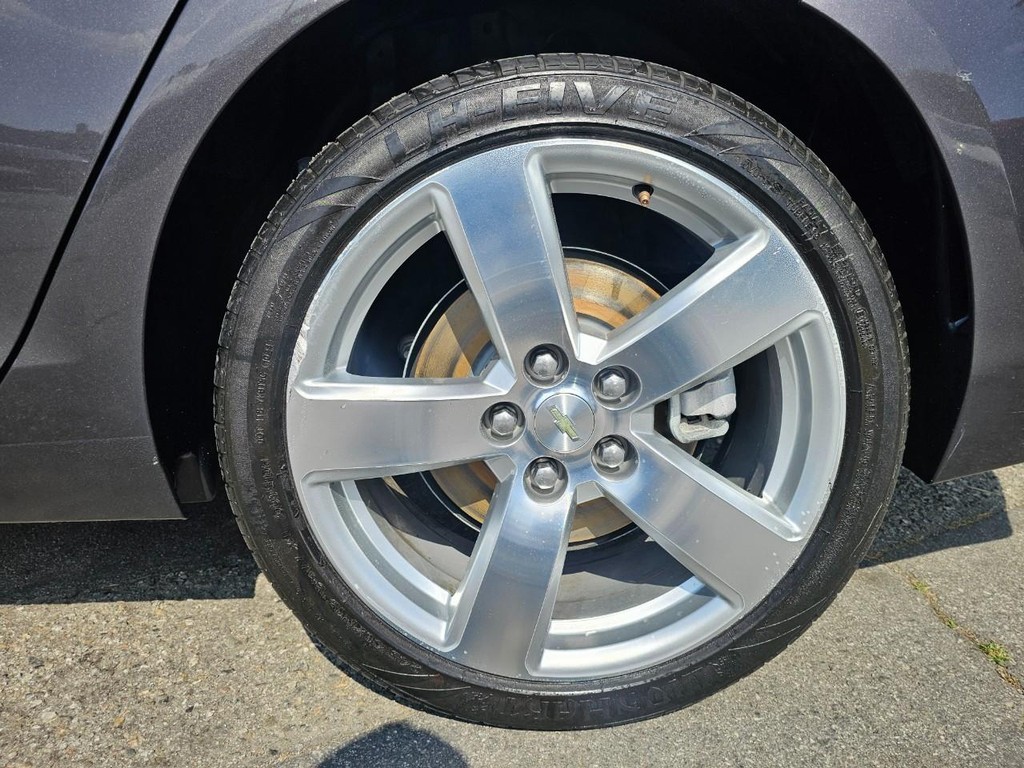 Chevrolet Malibu Vehicle Full-screen Gallery Image 16