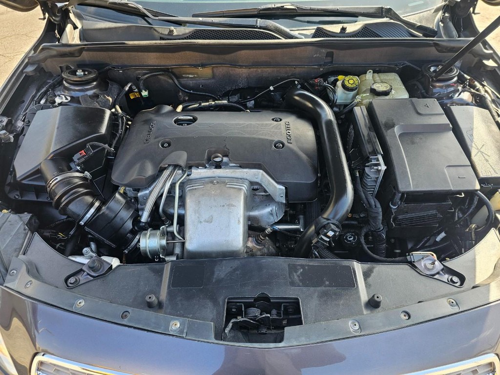 Chevrolet Malibu Vehicle Full-screen Gallery Image 37