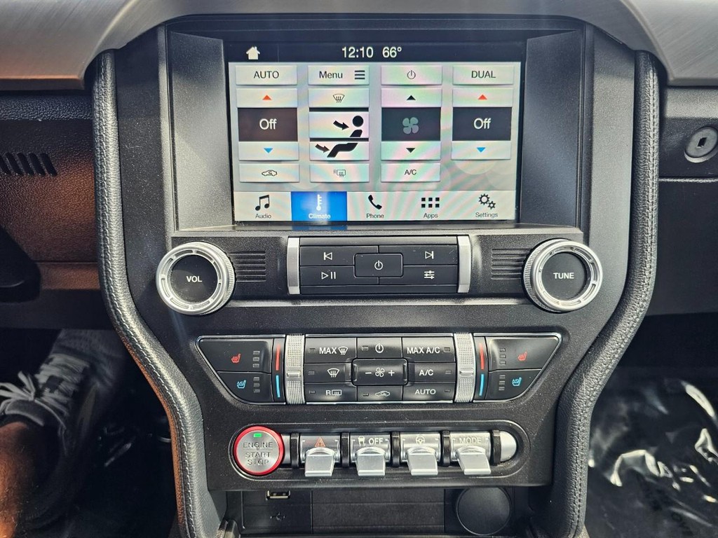 Ford Mustang Vehicle Full-screen Gallery Image 22