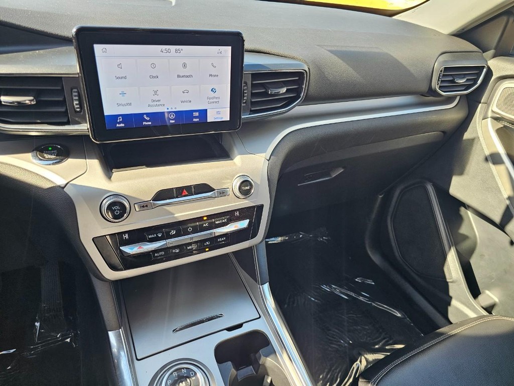 Ford Explorer Vehicle Full-screen Gallery Image 33