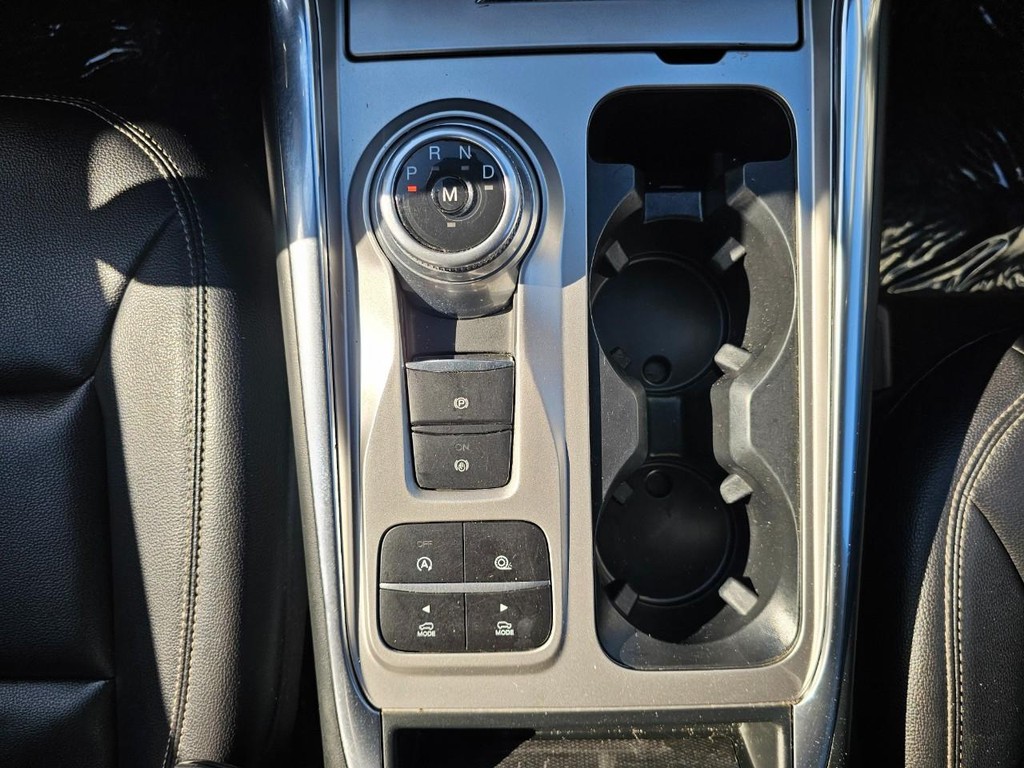 Ford Explorer Vehicle Full-screen Gallery Image 34