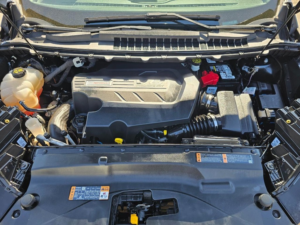 Ford Edge Vehicle Full-screen Gallery Image 36