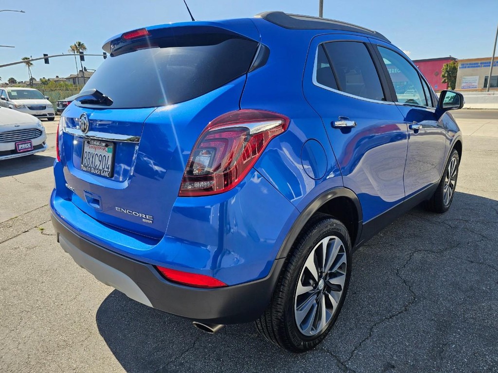 Buick Encore Vehicle Full-screen Gallery Image 5