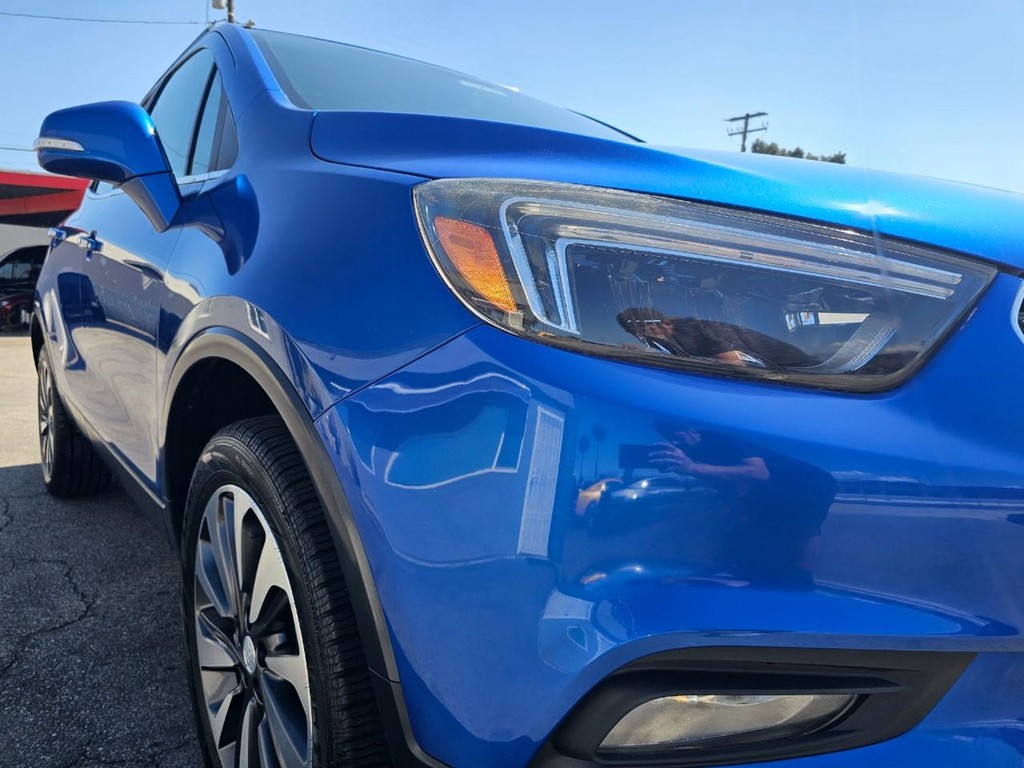 Buick Encore Vehicle Full-screen Gallery Image 9