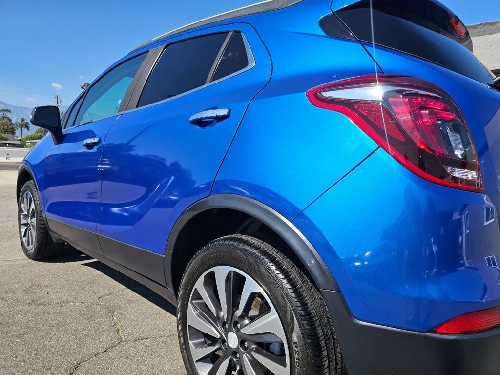 Buick Encore Vehicle Full-screen Gallery Image 11