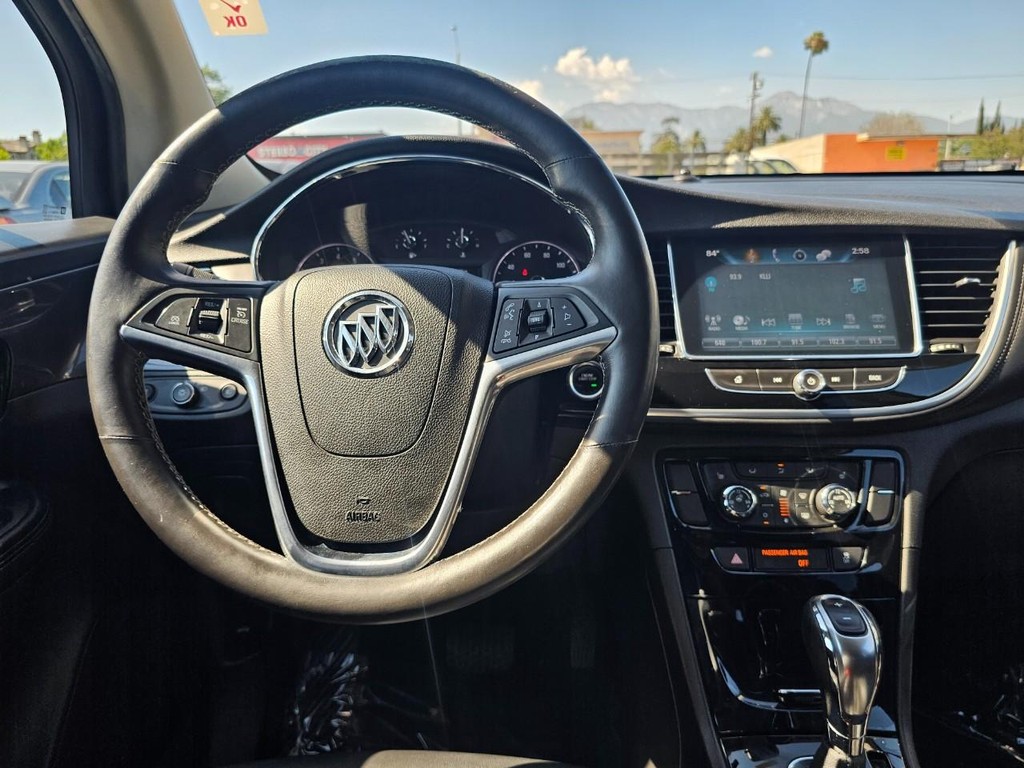 Buick Encore Vehicle Full-screen Gallery Image 27