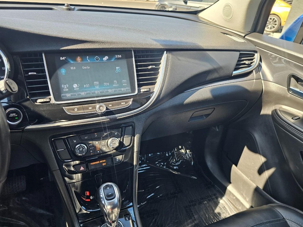 Buick Encore Vehicle Full-screen Gallery Image 30