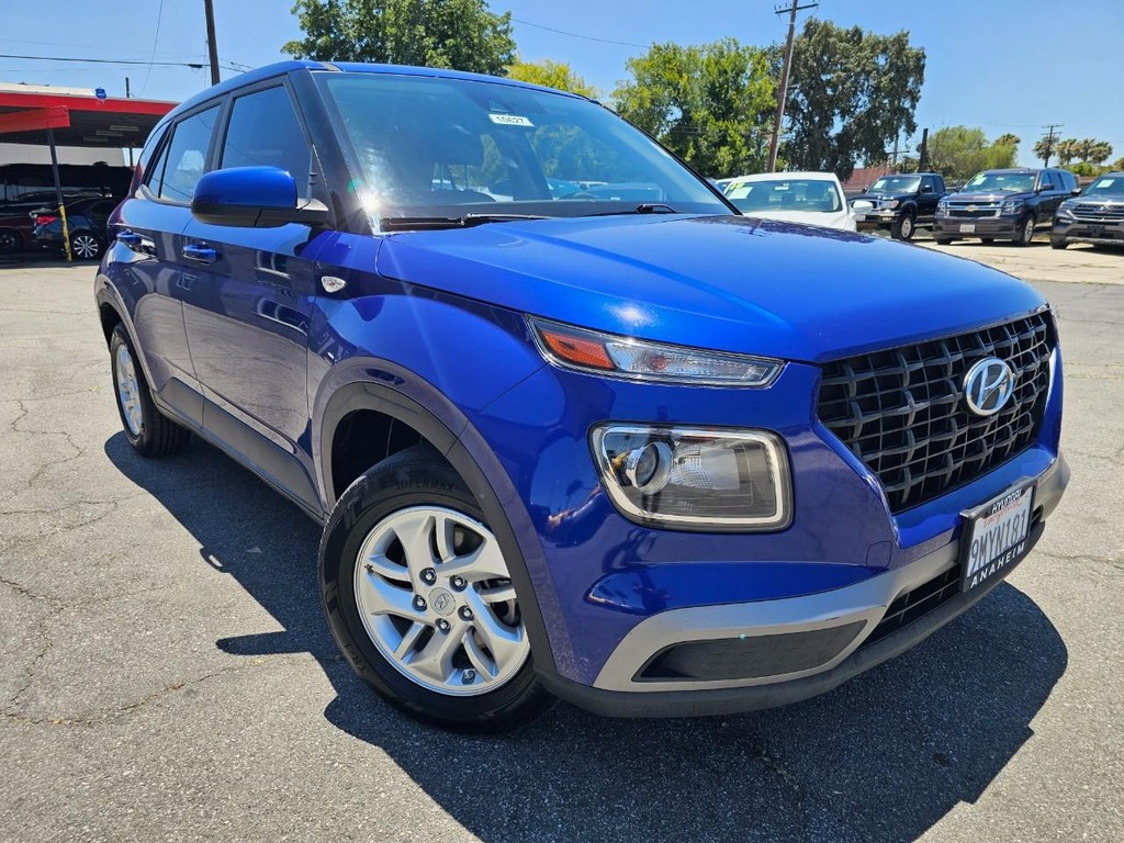 Hyundai Venue Vehicle Full-screen Gallery Image 8