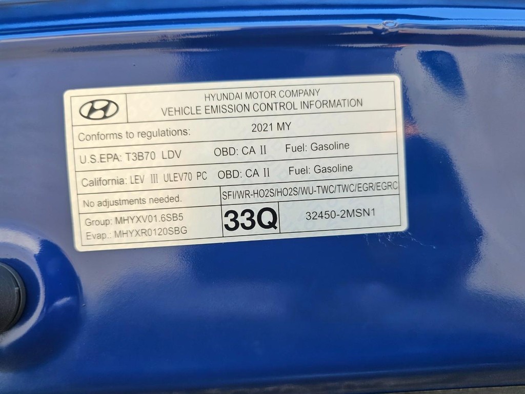 Hyundai Venue Vehicle Full-screen Gallery Image 34