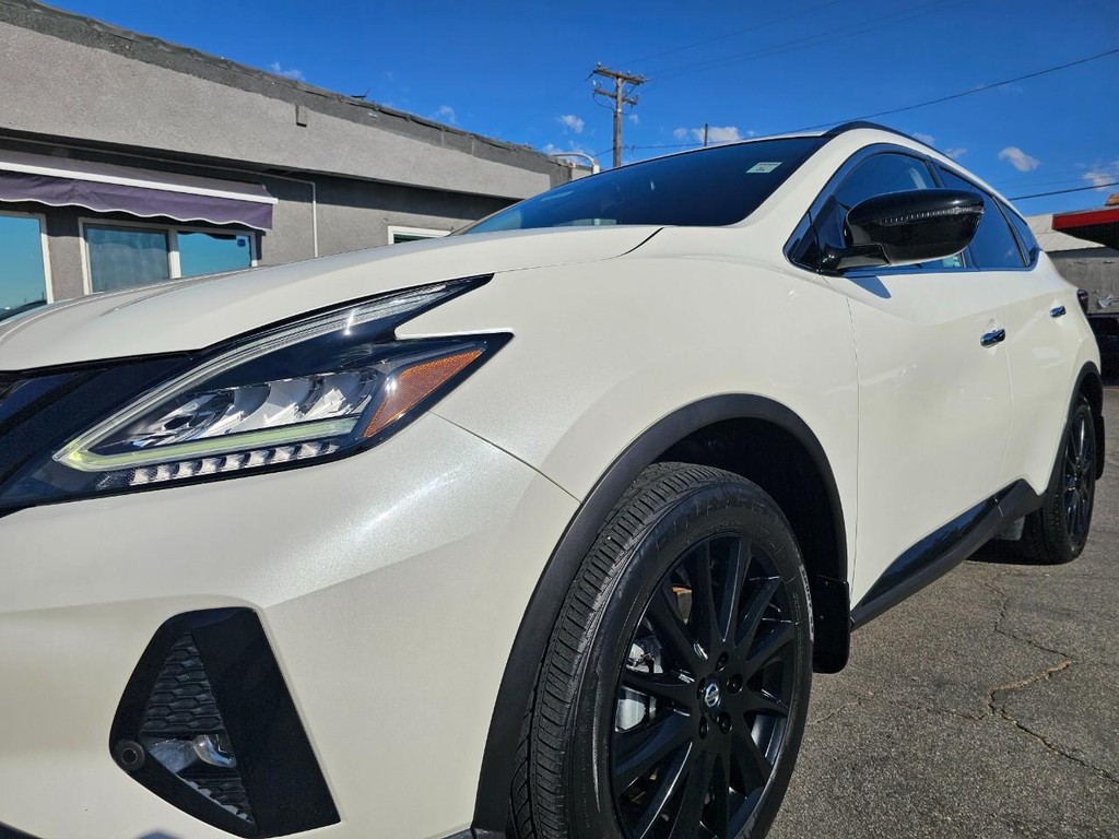 Nissan Murano Vehicle Full-screen Gallery Image 10