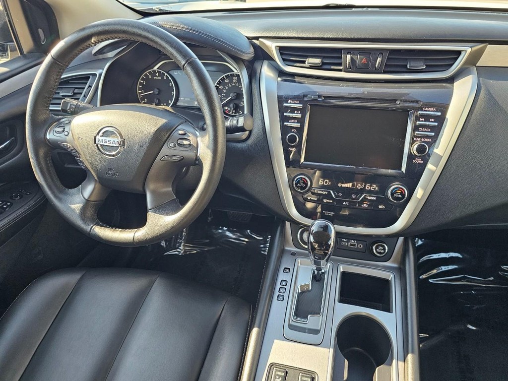 Nissan Murano Vehicle Full-screen Gallery Image 31