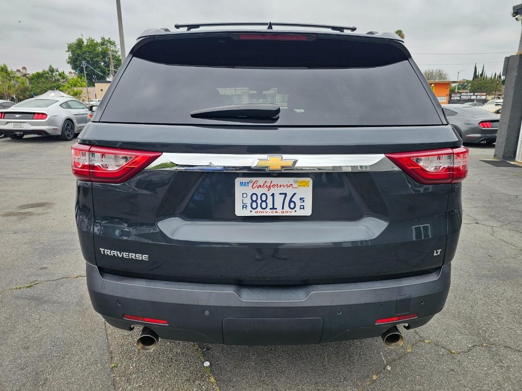 Chevrolet Traverse Vehicle Full-screen Gallery Image 4