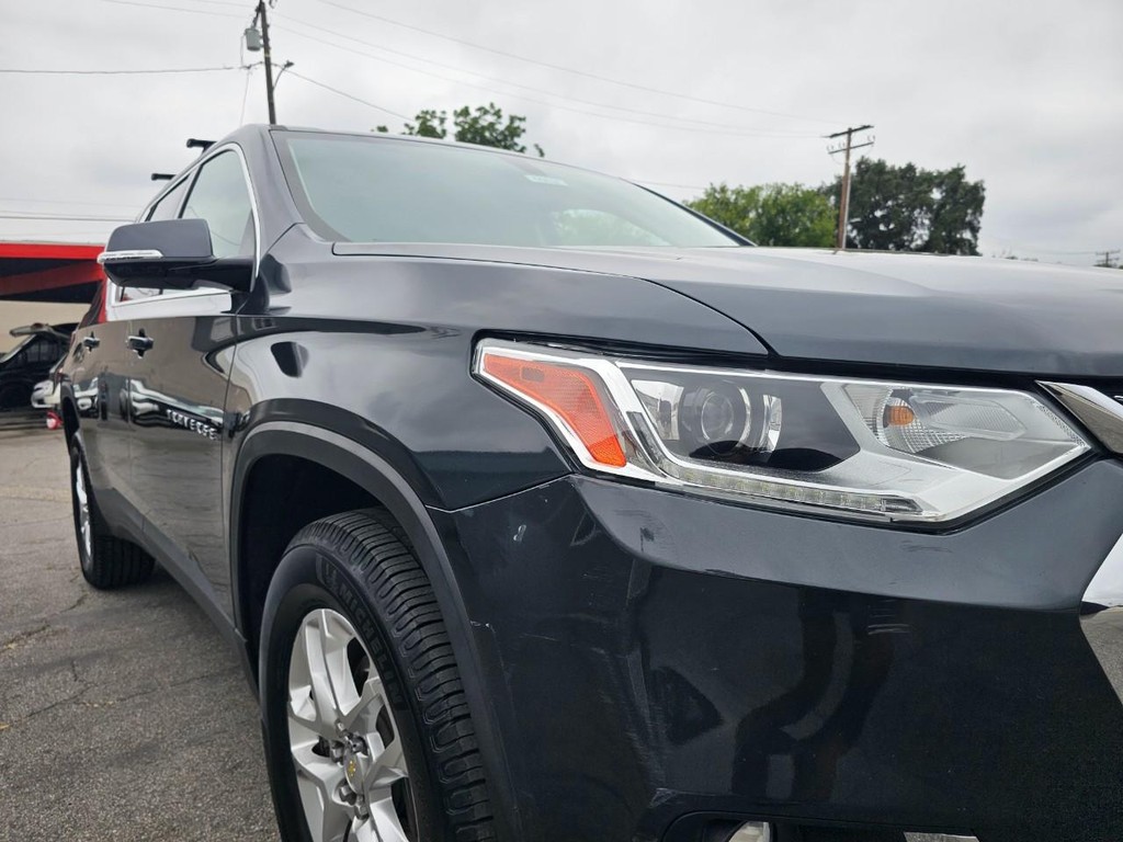 Chevrolet Traverse Vehicle Full-screen Gallery Image 9