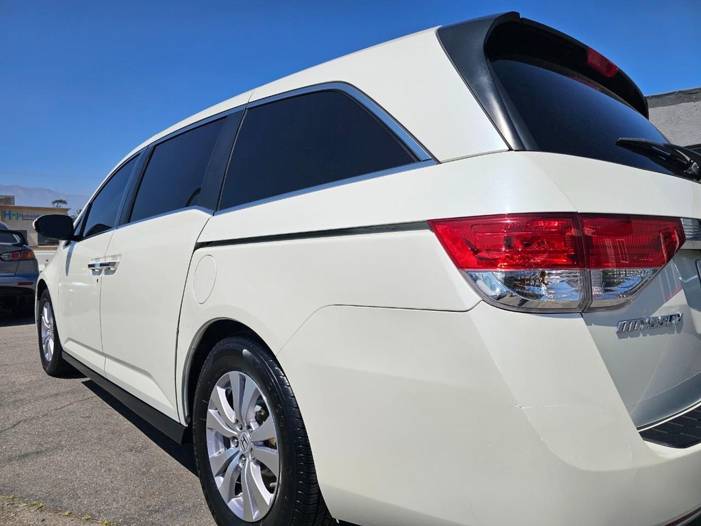 Honda Odyssey Vehicle Full-screen Gallery Image 11