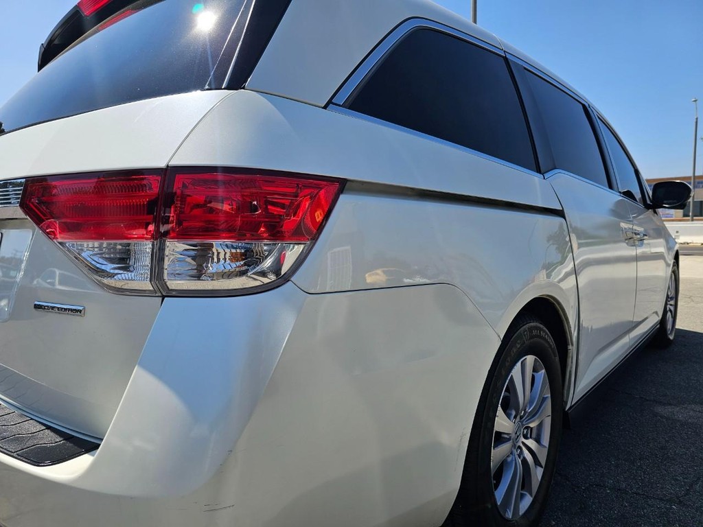Honda Odyssey Vehicle Full-screen Gallery Image 12