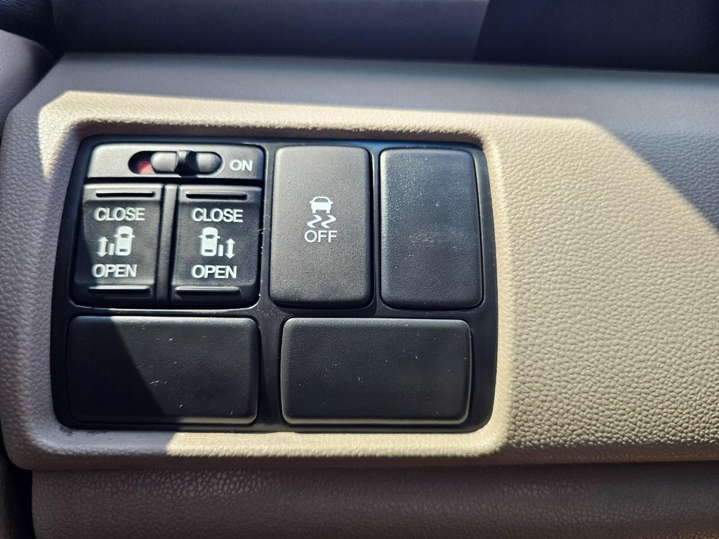 Honda Odyssey Vehicle Full-screen Gallery Image 18