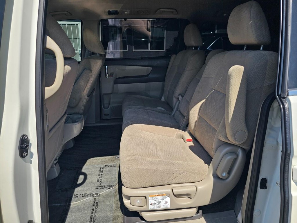 Honda Odyssey Vehicle Full-screen Gallery Image 24