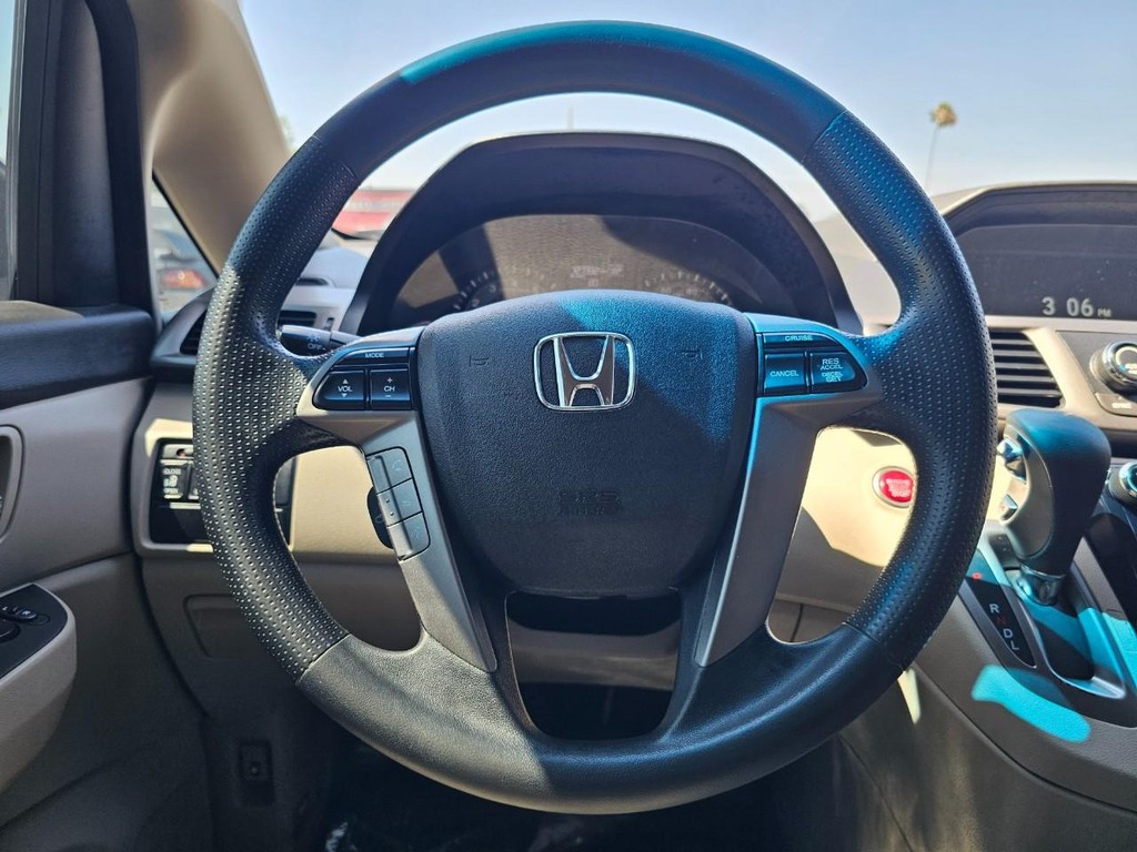 Honda Odyssey Vehicle Full-screen Gallery Image 28