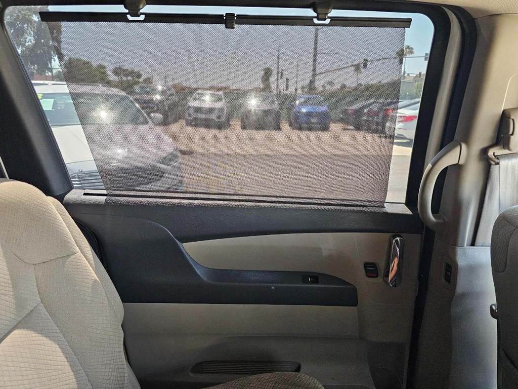 Honda Odyssey Vehicle Full-screen Gallery Image 34