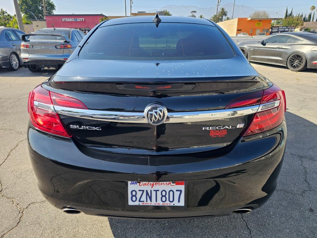 Buick Regal Vehicle Full-screen Gallery Image 4