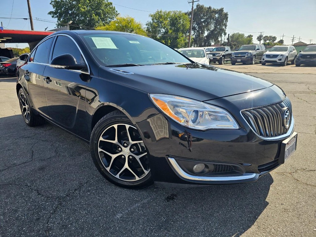 Buick Regal Vehicle Full-screen Gallery Image 7