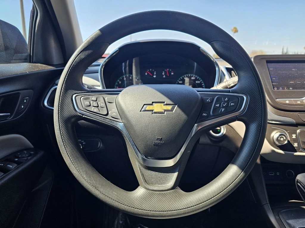 Chevrolet Equinox Vehicle Full-screen Gallery Image 27