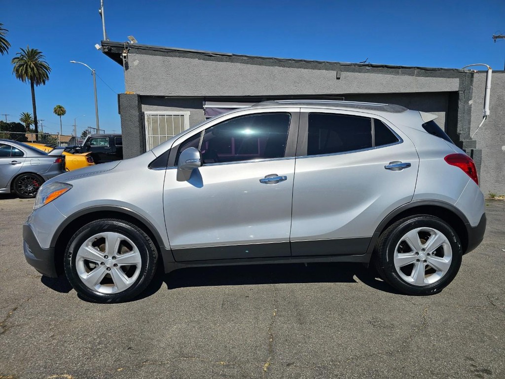 Buick Encore Vehicle Full-screen Gallery Image 2