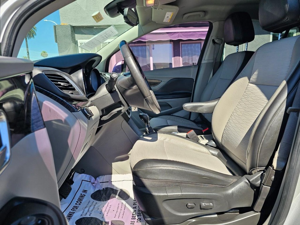 Buick Encore Vehicle Full-screen Gallery Image 16