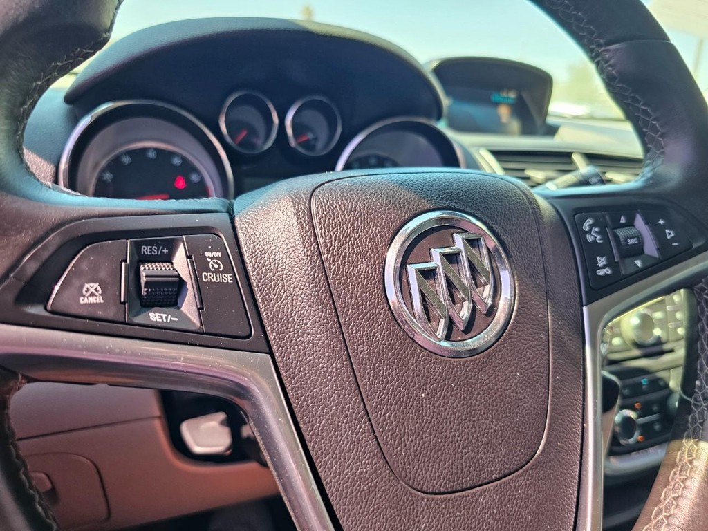 Buick Encore Vehicle Full-screen Gallery Image 19