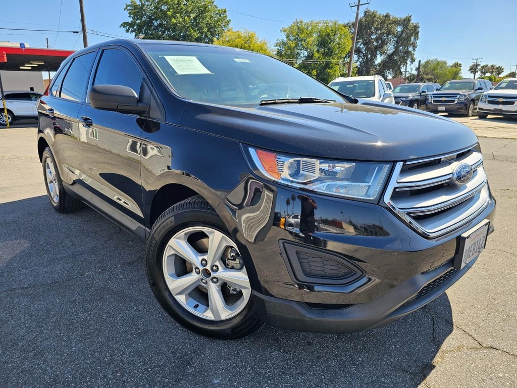 Ford Edge Vehicle Full-screen Gallery Image 7