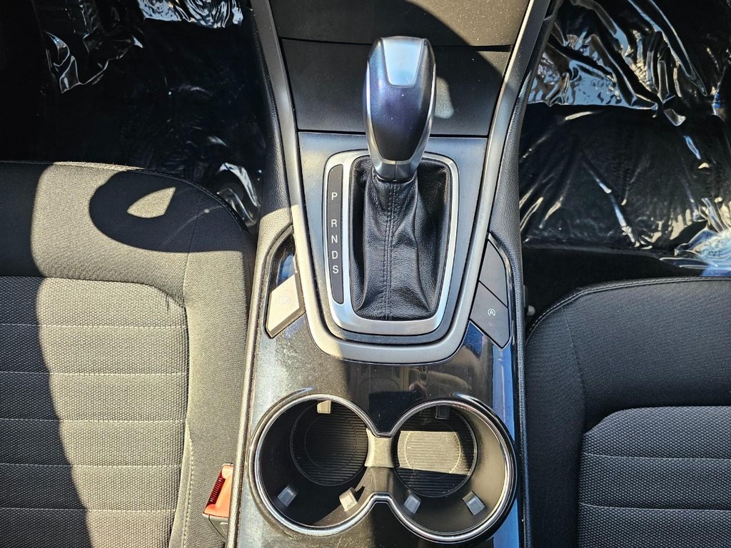 Ford Edge Vehicle Full-screen Gallery Image 31