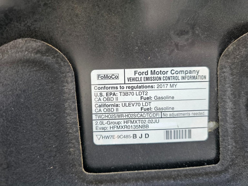 Ford Edge Vehicle Full-screen Gallery Image 35