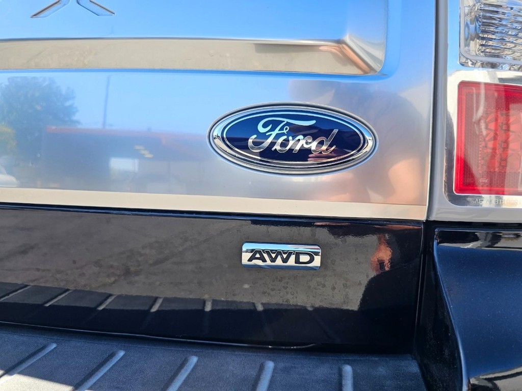 Ford Flex Vehicle Full-screen Gallery Image 13