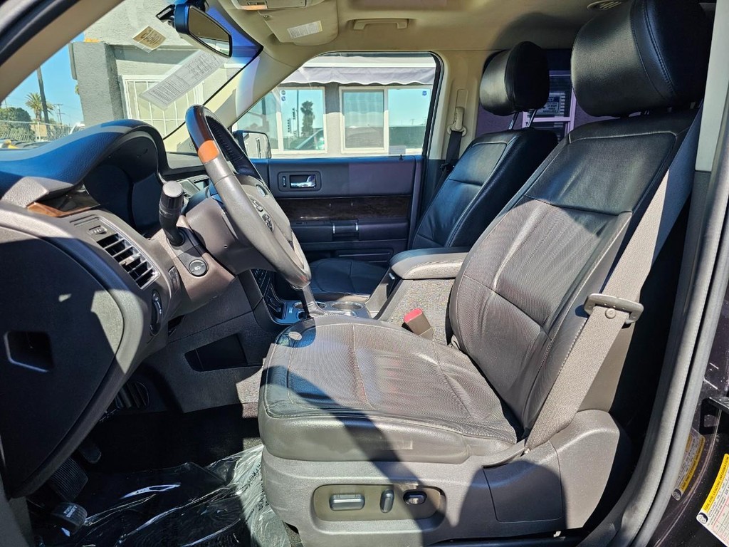 Ford Flex Vehicle Full-screen Gallery Image 18