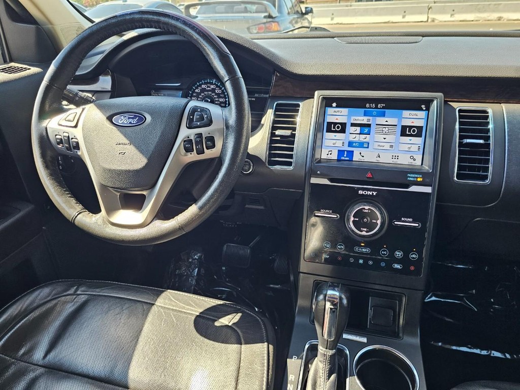 Ford Flex Vehicle Full-screen Gallery Image 31