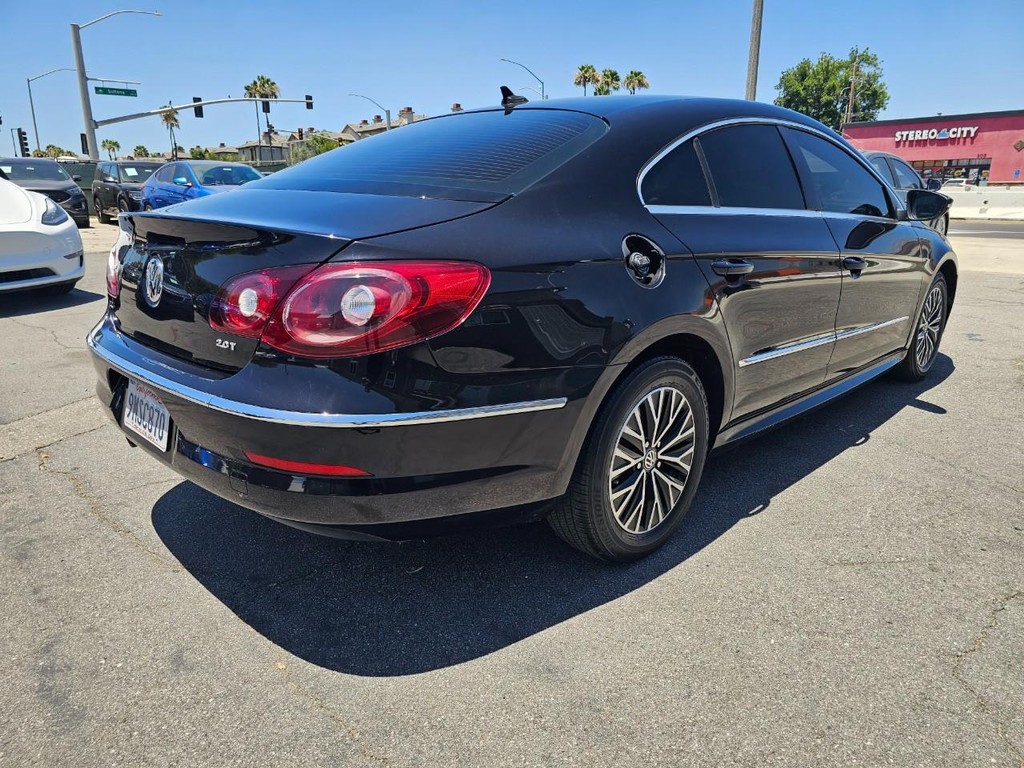 Volkswagen CC Vehicle Full-screen Gallery Image 6