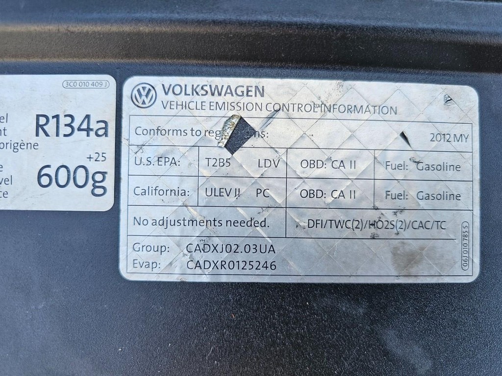 Volkswagen CC Vehicle Full-screen Gallery Image 30