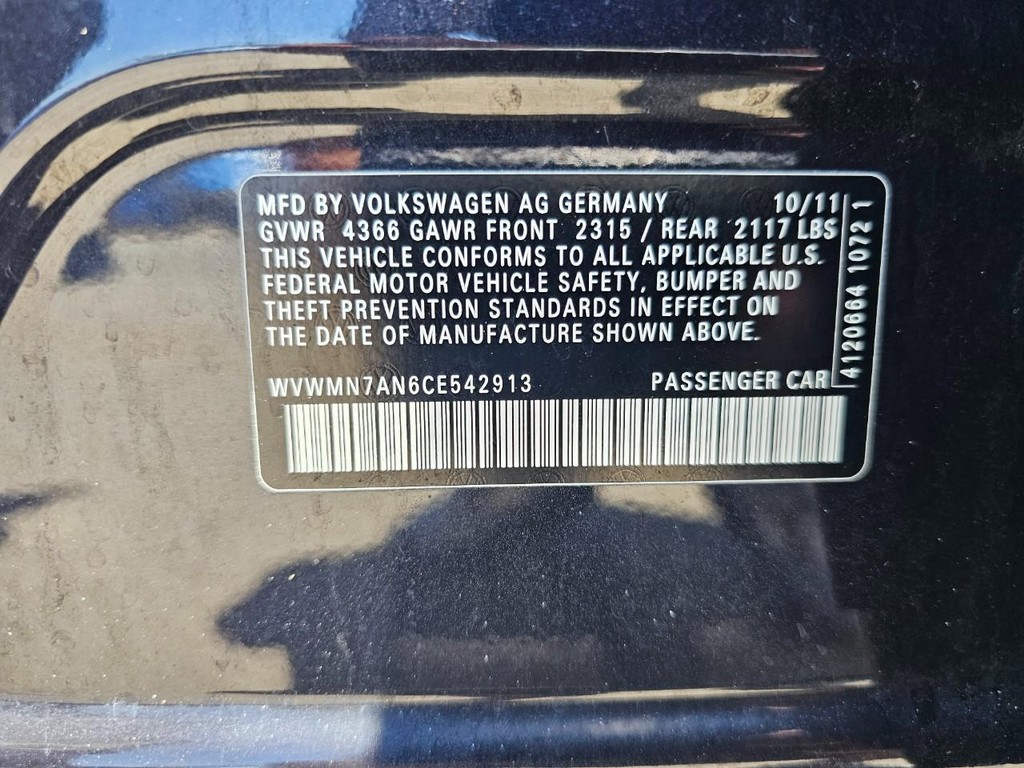 Volkswagen CC Vehicle Full-screen Gallery Image 31