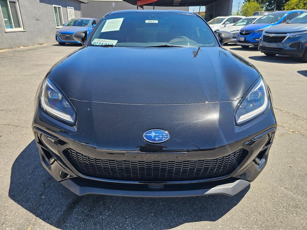 Subaru BRZ Vehicle Full-screen Gallery Image 9