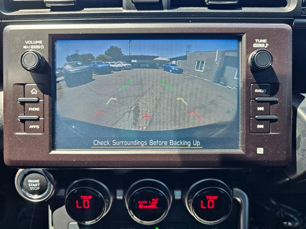 Subaru BRZ Vehicle Full-screen Gallery Image 21