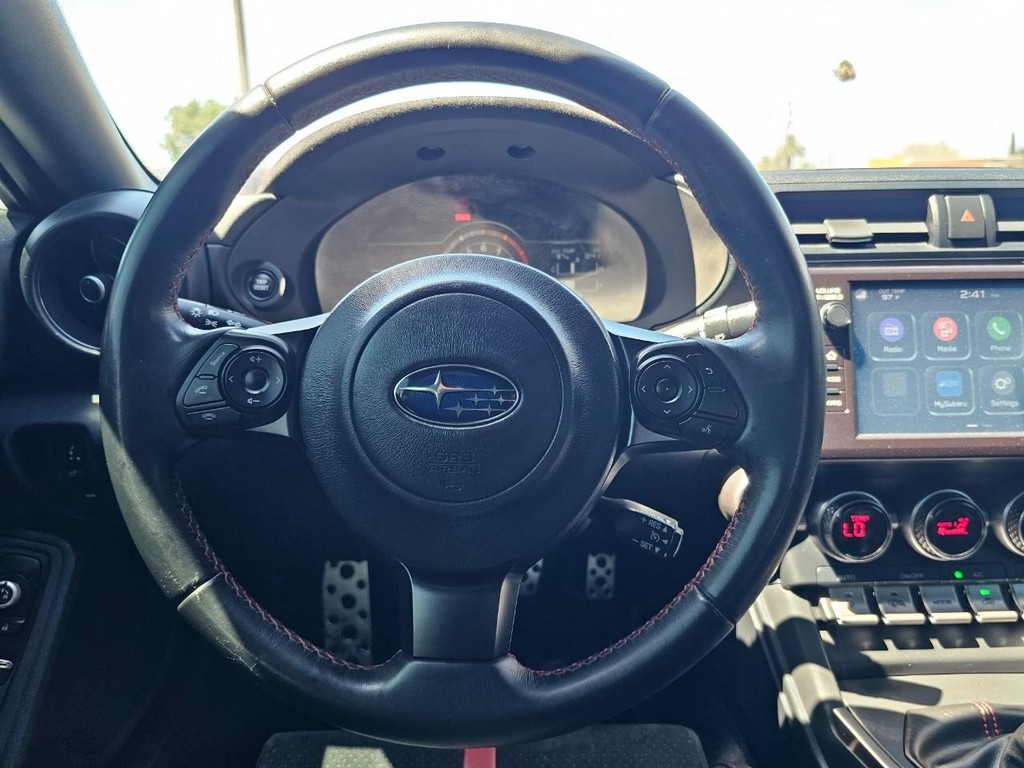 Subaru BRZ Vehicle Full-screen Gallery Image 25