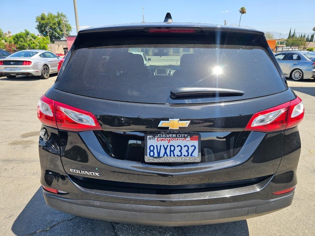 Chevrolet Equinox Vehicle Full-screen Gallery Image 4