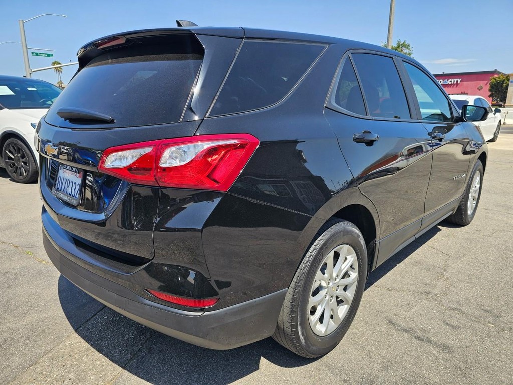 Chevrolet Equinox Vehicle Full-screen Gallery Image 5