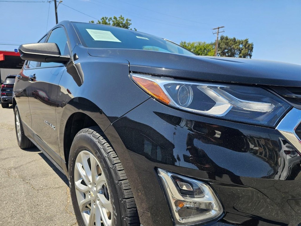 Chevrolet Equinox Vehicle Full-screen Gallery Image 9