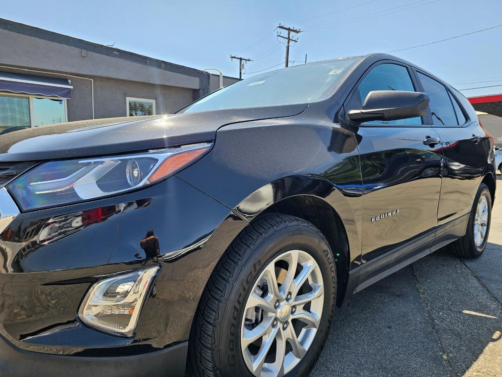 Chevrolet Equinox Vehicle Full-screen Gallery Image 10