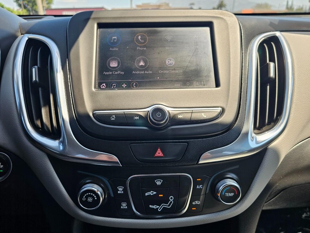 Chevrolet Equinox Vehicle Full-screen Gallery Image 19